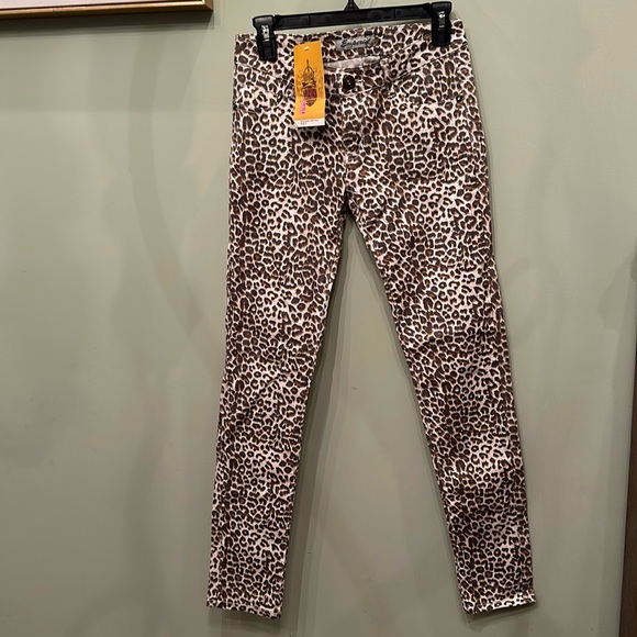 NWT Emperial Women’s Size 7 Leopard Print Pants - Picture 1 of 9